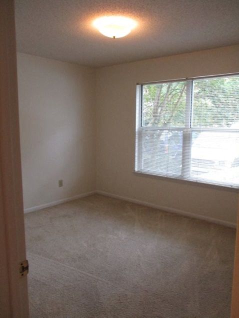 6-E Ridgewood Parkway